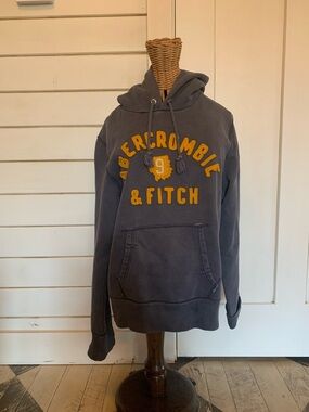 ABERCROMBIE AND FITCH HEAVYWEIGHT HOODIE